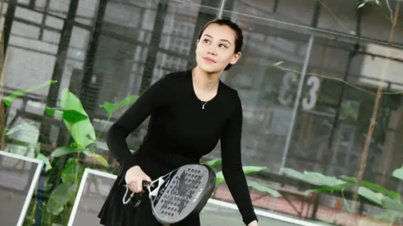 Gaya Sporty Aaliyah Massaid saat Olahraga Padel, Tampil Ramping Curi Perhatian Usai 1 Bulan Melahirkan