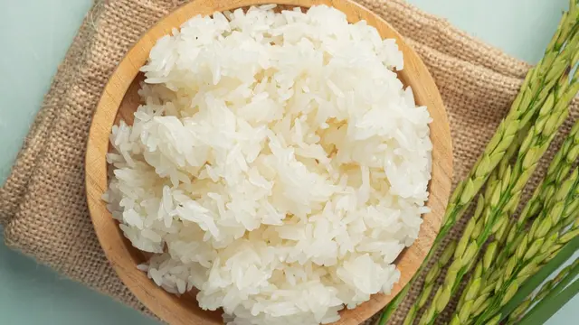 Cara Cepat Menanak Ketan dengan Rice Cooker, Hasil Pulen Tanpa Perlu Dikukus