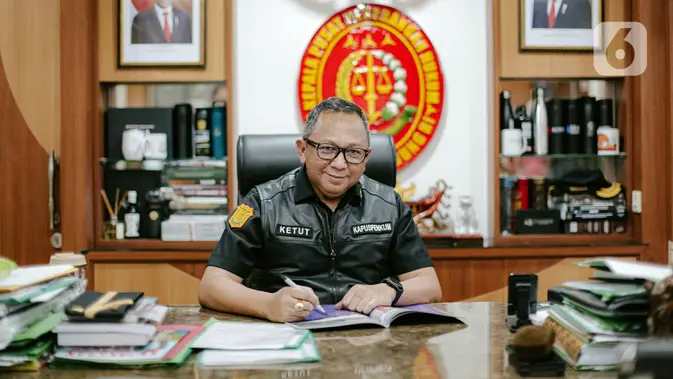 Eks Pejabat MA Terjerat Kasus Ronald Tannur, Kejagung Bertindak Tegas!