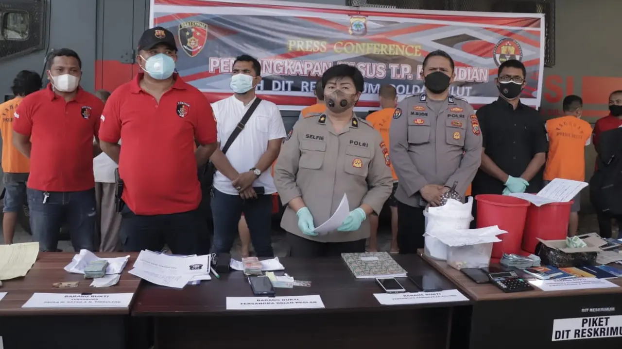 Aparat Polda Sulut bersama jajarannya bergerak cepat menangani praktek judi toto gelap alias togel di awal tahun 2021 ini.