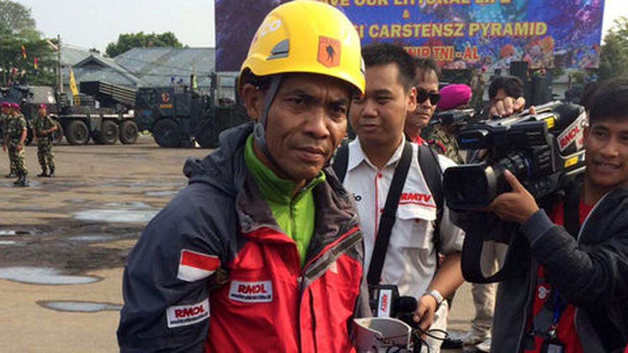 Mimpi Sabar Gorky bersama Marinir taklukan puncak Carstensz di Papua