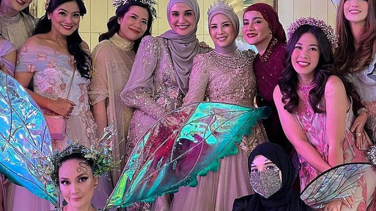 Menjadi Anggota dari Kelompok Sosialita yang Dikenal sebagai Geng Cendol