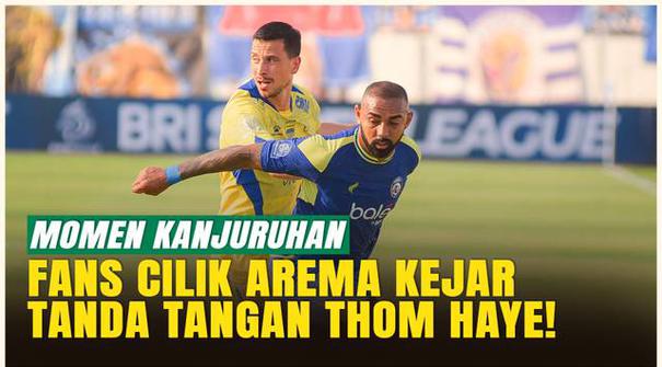 Pemain Persib Bandung, Thom Haye, menjadi buruan fans cilik Arema FC yang meminta tanda tangan selepas laga BRI Super League 2025/2026, di Stadion Kanjuruhan, Malang, Senin (22/9/2025).