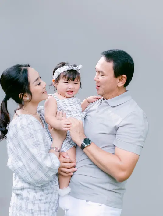 "Selamat Ulang Tahun yg Pertama Sarah Eliana Purnama," kata Ahok di akun Instgaram pribadinya. (Foto: Instagram/ btpnd)