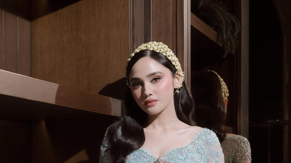 Detail Kebaya Siraman Syifa Hadju, Perpaduan Nuansa Modern dan Tradisional