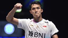 Jonatan Christie alias Jojo sukses menyusul rekannya, Anthony Sinisuka Ginting melaju ke partai puncak All England 2024. Kepastian All Indonesian final di sektor tunggal putra didapat setelah Jonatan Christie mampu mengalahkan tunggal putra India, Lakshya Sen di semifinal kedua dengan rubber game 21-12, 10-21 dan 21-15 dalam laga yang berlangsung di Utilita Arena, Birmingham, Inggris, Sabtu (16/3/2024) malam WIB. (AP Photo/Rui Vieira)