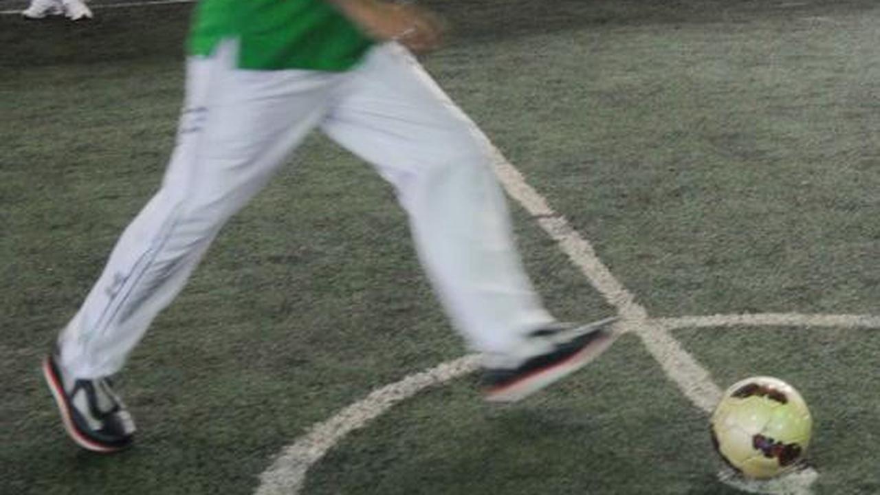 Direktur Jamsostek berlaga main futsal