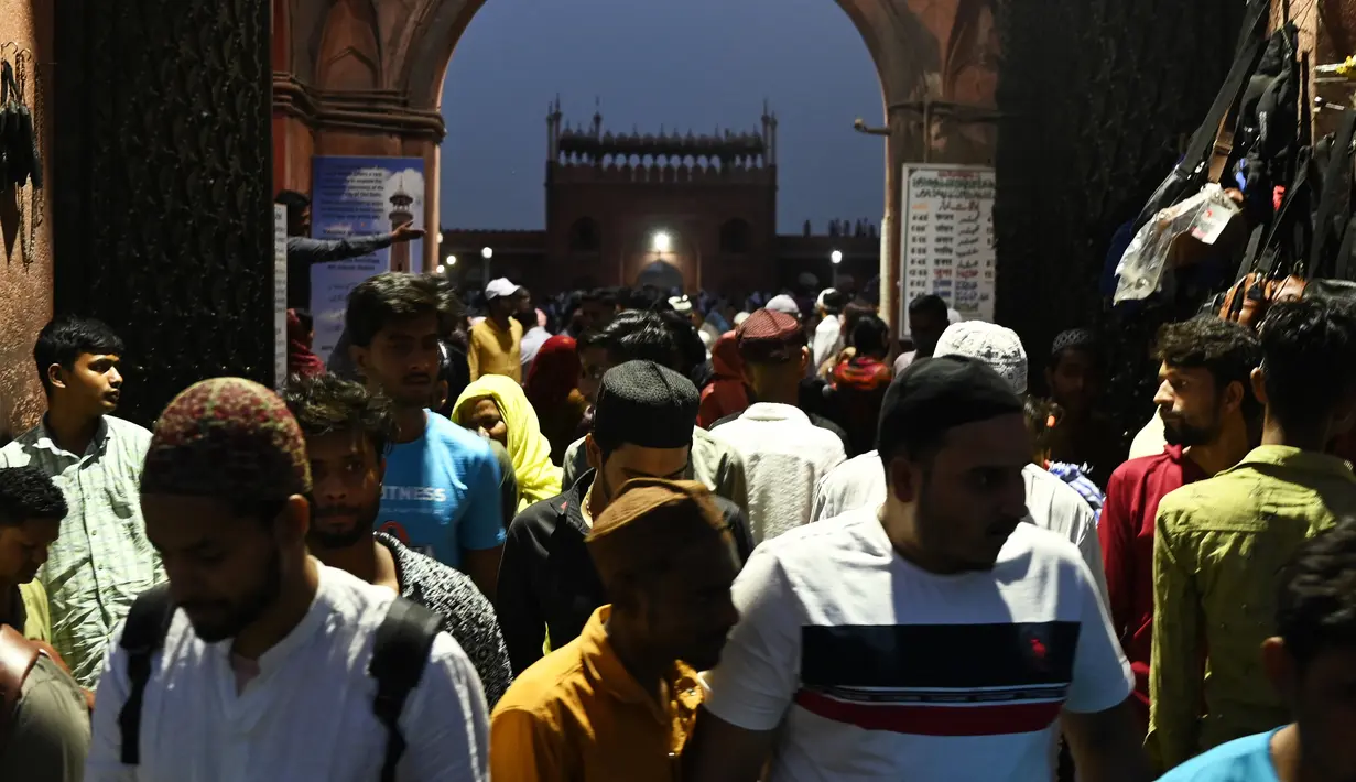Pertumbuhan populasi tahunan India rata-rata 1,2 persen sejak 2011, dibandingkan dengan 1,7 persen dalam 10 tahun sebelumnya, menurut data pemerintah. (Photo by Arun SANKAR / AFP)