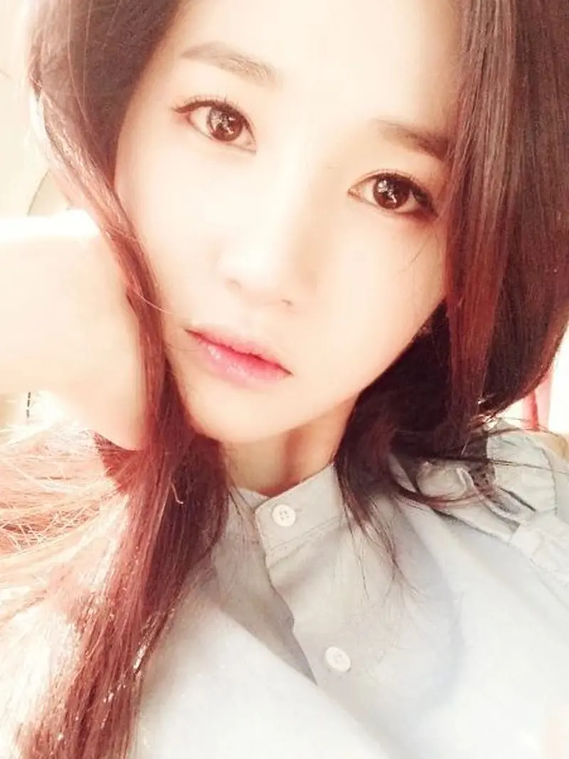 Yoo Ara eks Hello Venus. (Instagram/ chloe.yoo_official)
