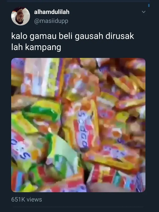 Remukkan Mi Instan di Supermarket