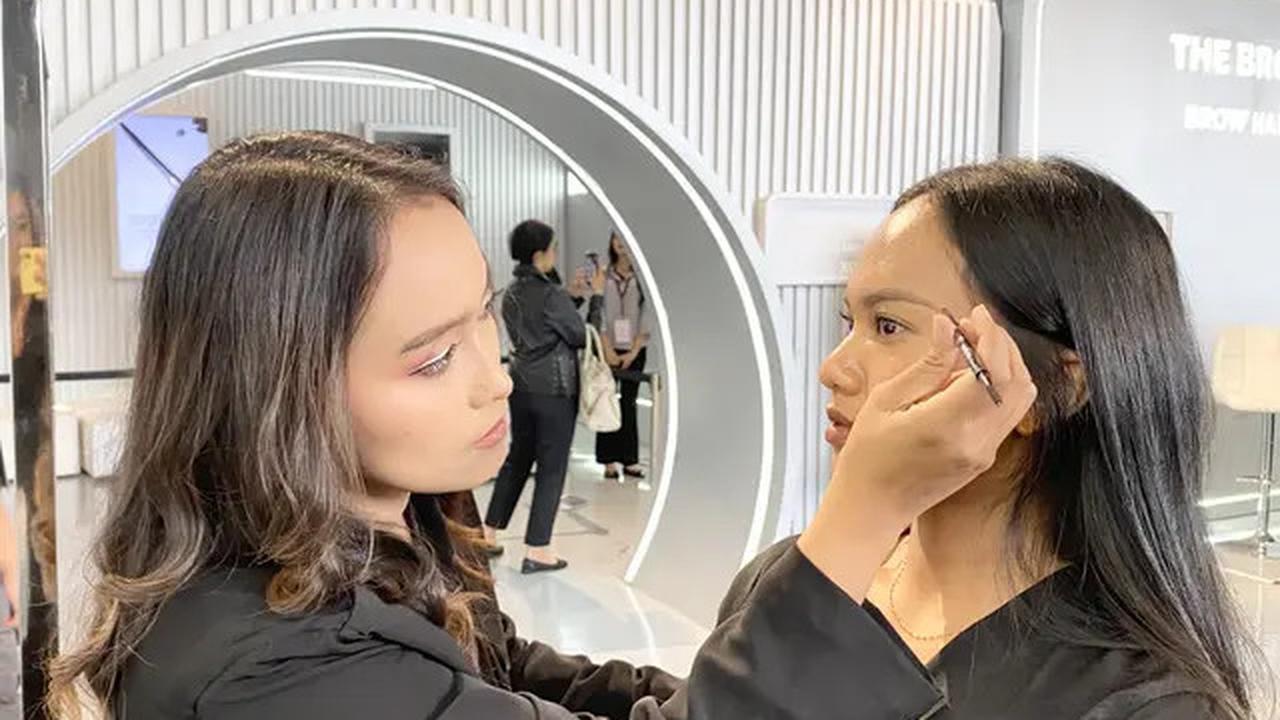 Rahasia Makeup Alami Mitzi Abigail di Pernikahan Anthony Ginting, Modal Rp100 Ribuan