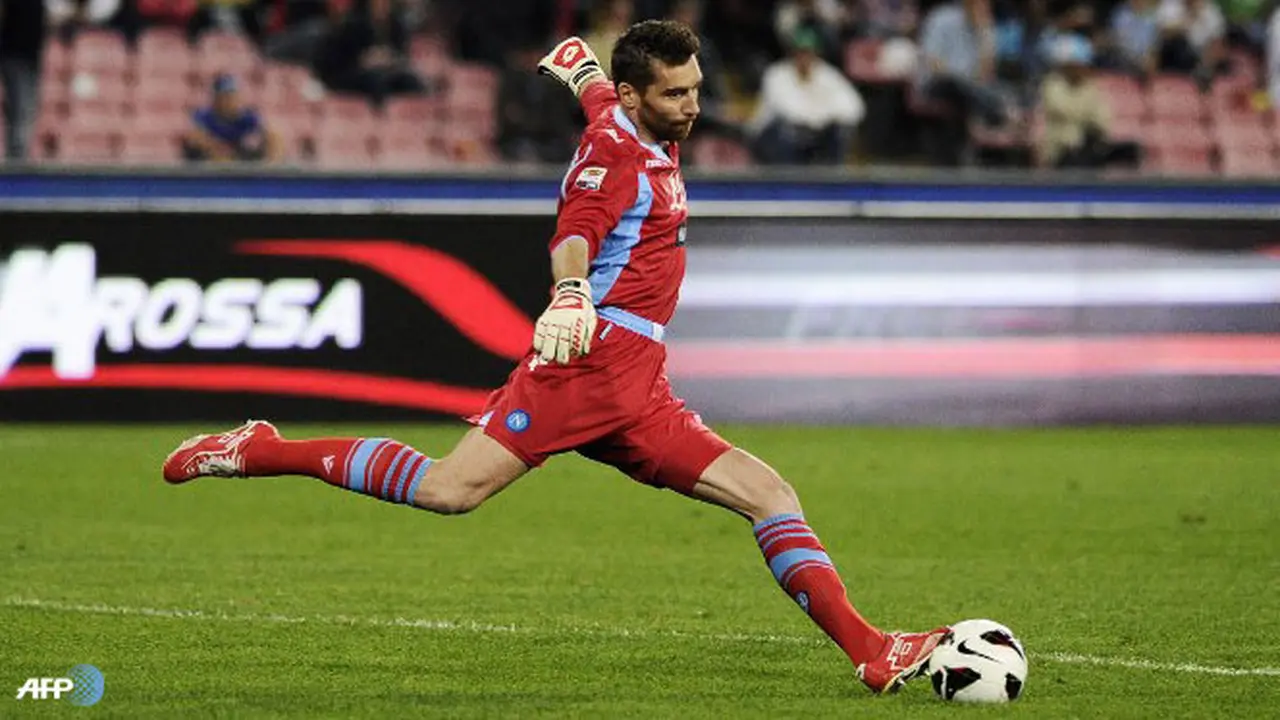 morgan-de-sanctis-130725a.jpg