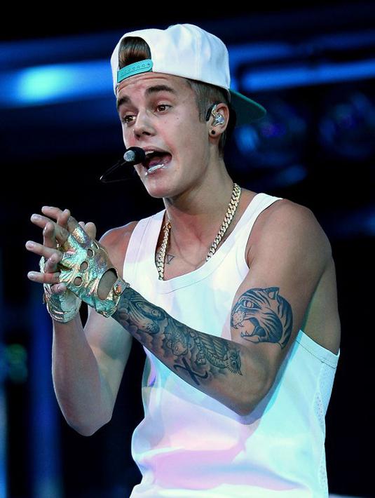  Tato  Baru Justin Bieber Tutupi Dada dan  Perut News 
