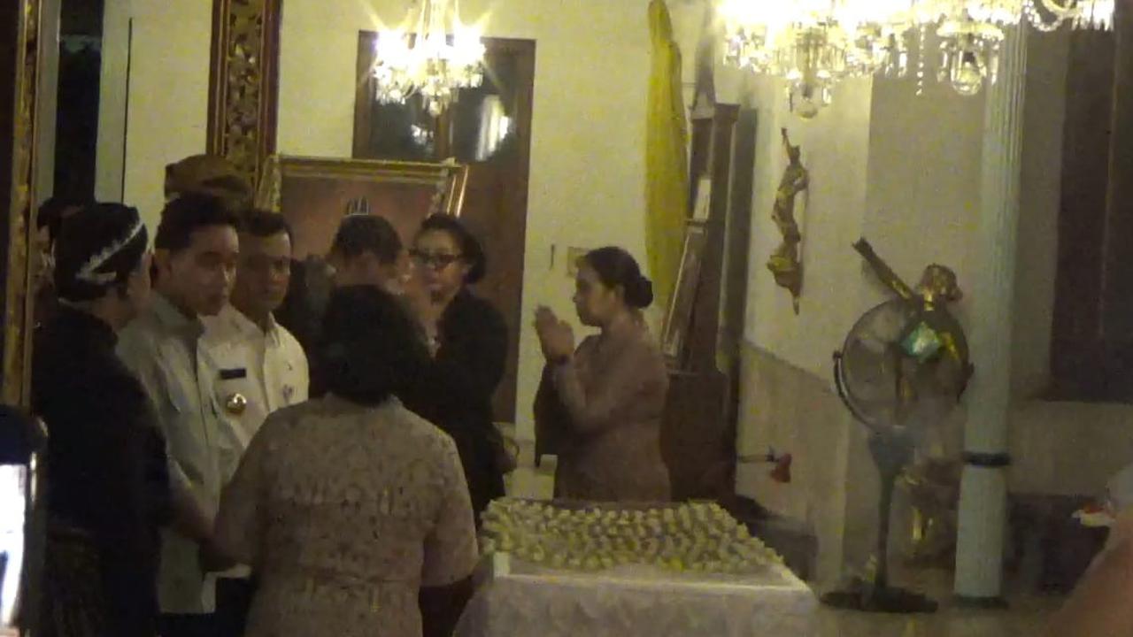 Wapres Gibran Melayat Pakubuwono XIII