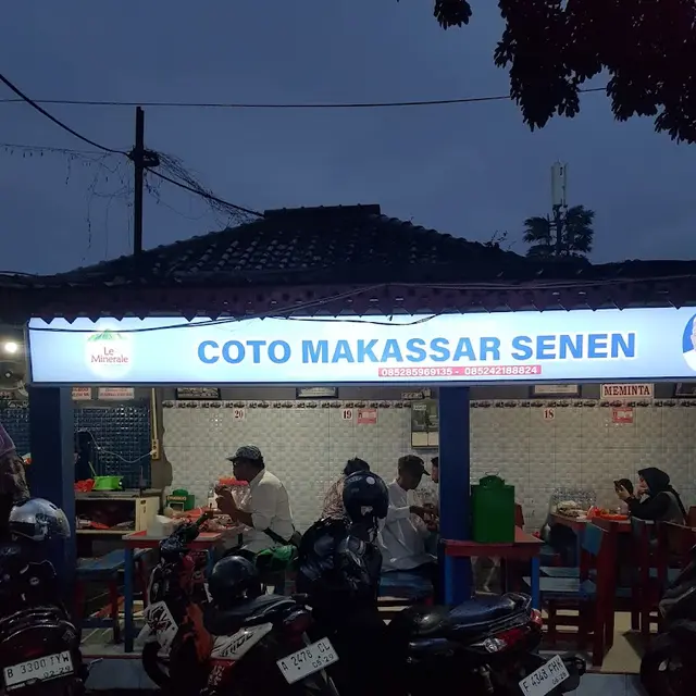 Temukan tempat makan 24 jam di Pasar Senen