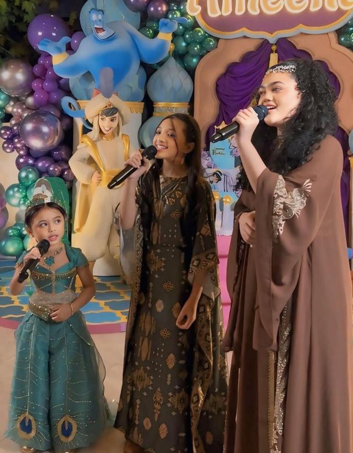 Potret Amora Lemos di Perayaan Ultah Ameena, Cantik dengan Busana Serba Cokelat