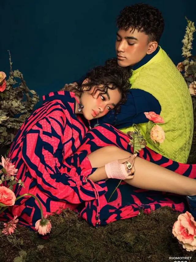 6 Gaya Aqeela Calista Tampil Vibrant di Pemotretan Terbaru Bersama Emyr Razan, Curi Perhatian