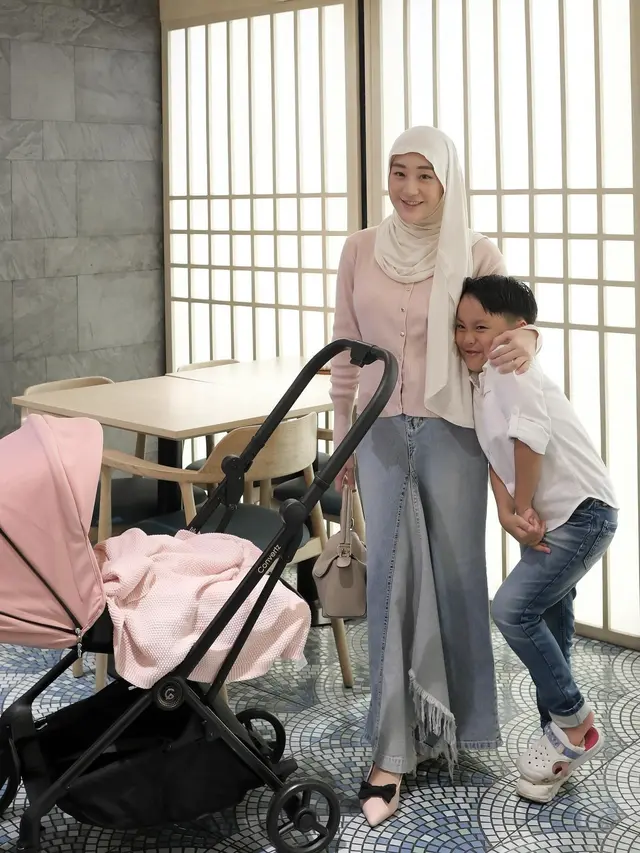 7 Potret Larissa Chou Anak Perdana Masuk SD, Sudah Tumbuh Besar