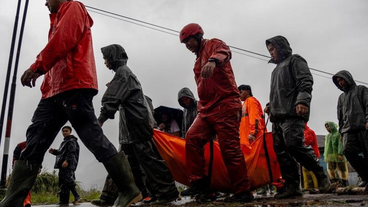 Pencarian Korban Banjir Sumbar Terus Dimaksimalkan, 85 Orang Masih Hilang