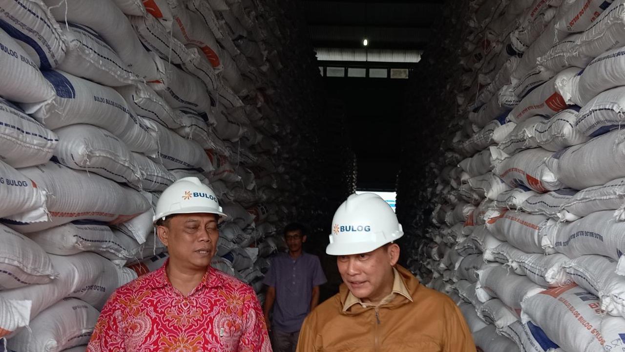 Budi Waseso buka suara soal dirinya yang digeser dari posisi Direktur Utama (Dirut) Bulog, kini menjadi komisaris utama Semen Indonesia.