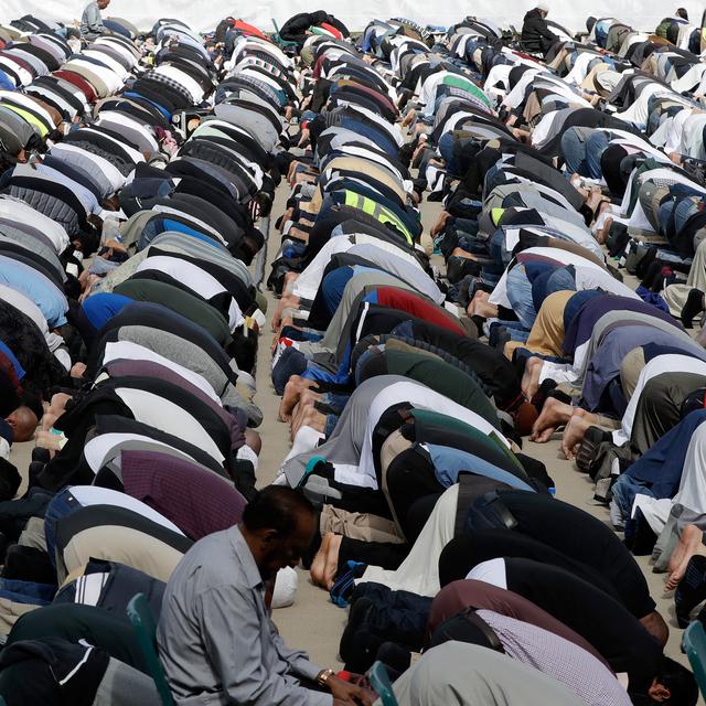 Berapakah Jumlah Rakaat Salat Tarawih Yang Benar Ramadan Liputan6 Com