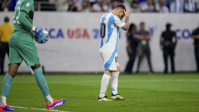 Lionel Messi Gagal Penalti