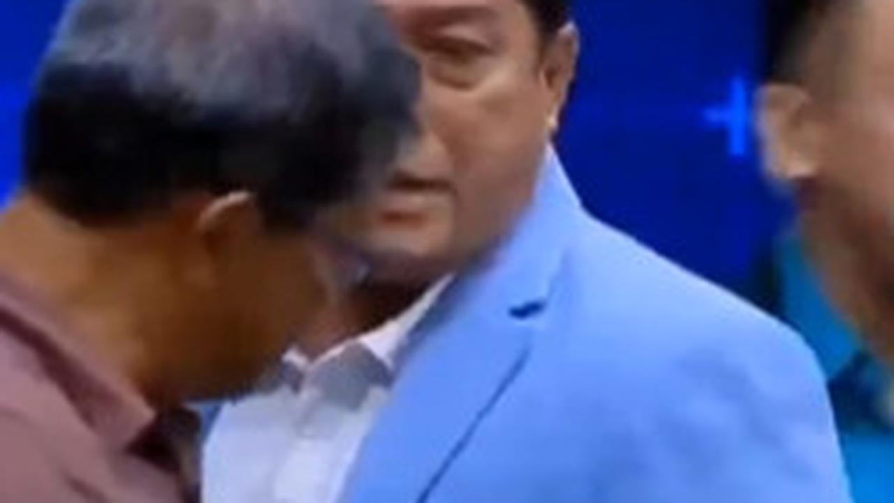 Silfester Matutina vs Rocky Gerung