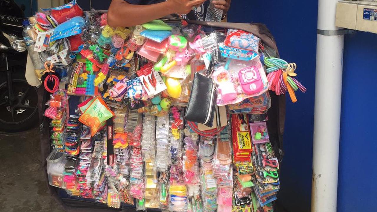 Di Balik Gerakan Nasi Bungkus Dua Ribu, Tak Semata Bagi-Bagi Sangu