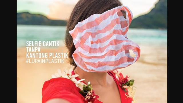 Foto Wajah Pevita Pearce Ditutupi Plastik Bernilai Rp 1.000