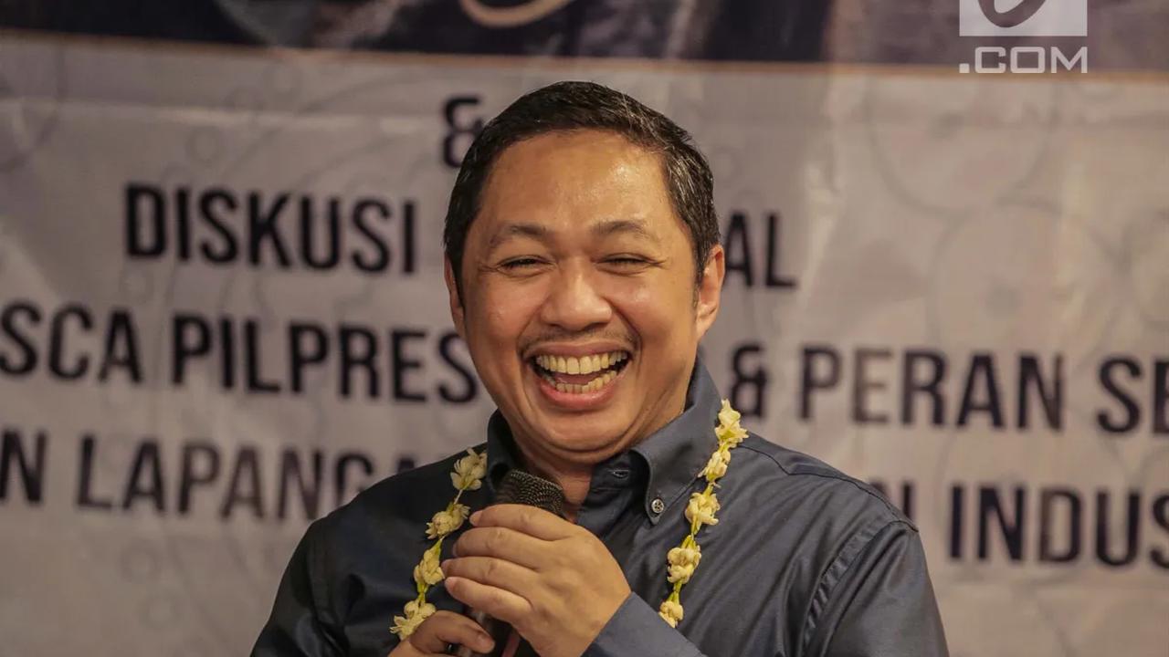Anis Matta menilai makan siang Presiden Jokowi bersama tiga capres sebagai perjamuan rekonsiliasi atau perjamuan persahabatan, sebelum Pemilu 2024 digelar pada 14 Febuari mendatang.
