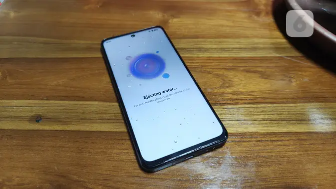 <p>Penampilan Realme C75 yang resmi rilis untuk pasar Indonesia. (Liputan6.com/Agustinus M. Damar)</p>
