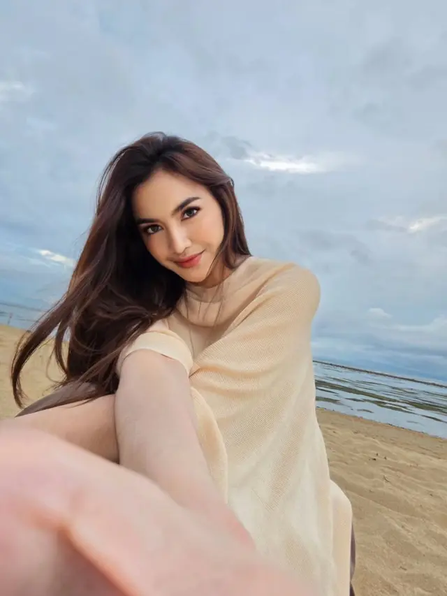 Makeup Mahalini Pulang Kampung. [@mahaliniraharja]