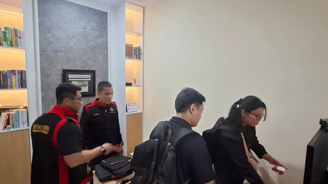 Kejati DKI Geledah Gedung Office 88 Kokas & 2 Rumah Mewah
