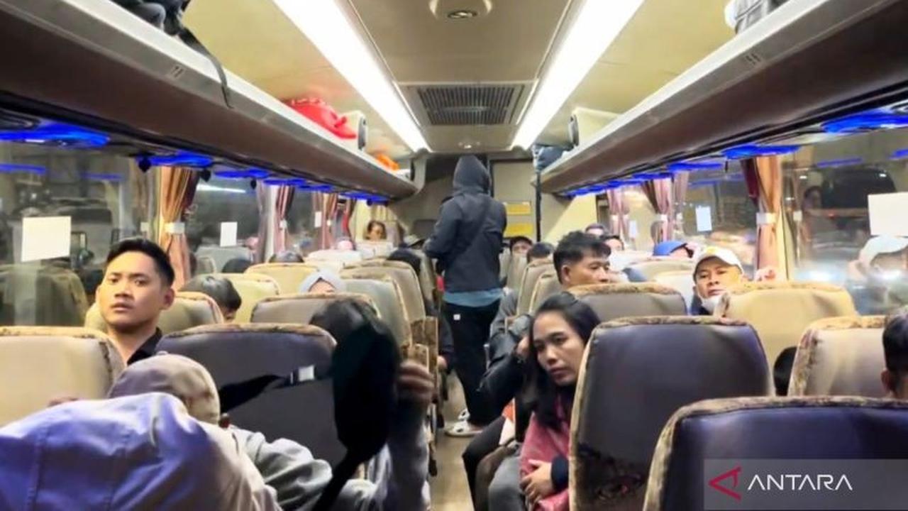 Kenaikan Harga Tiket Bus Lebaran di Terminal Lebak Bulus Jelang Idul Fitri 1447 H