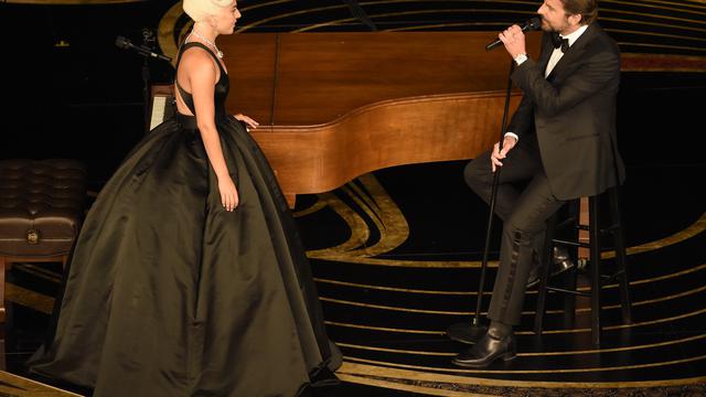 Penampilan Lady Gaga dan Bradley Cooper di Oscar 2019  (Photo by Chris Pizzello/Invision/AP)