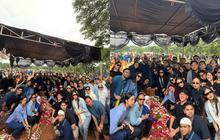 Makna Warna Biru yang Hiasi Pemakaman Vidi Aldiano: Simbol Keberuntungan dan Penghormatan Terakhir
