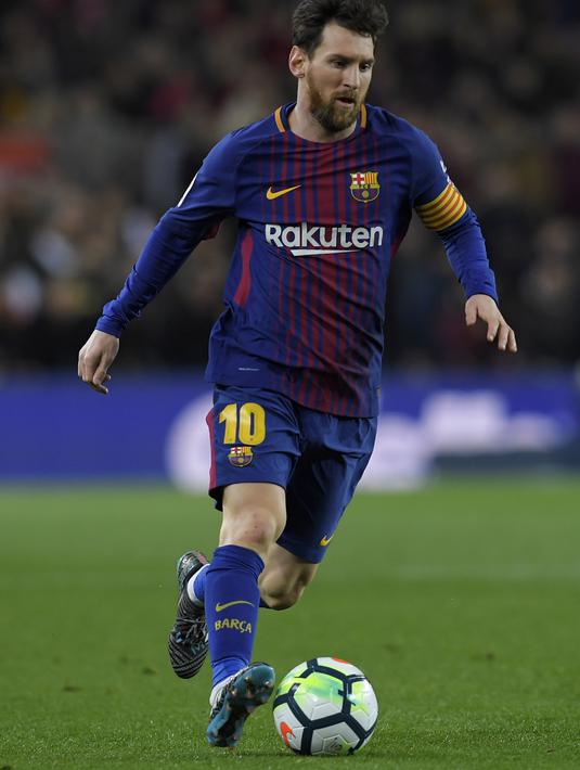 1. Lionel Messi - Sepak bola adalah bakat yang dimiliki Messiah sejak lahir. Nutmeg adalah sebuah hal yang mudah dilakukan oleh penyerang Barcelona ini. Baru ini, Courtois menjadi korban Messi. (AFP/Lluis Gene)