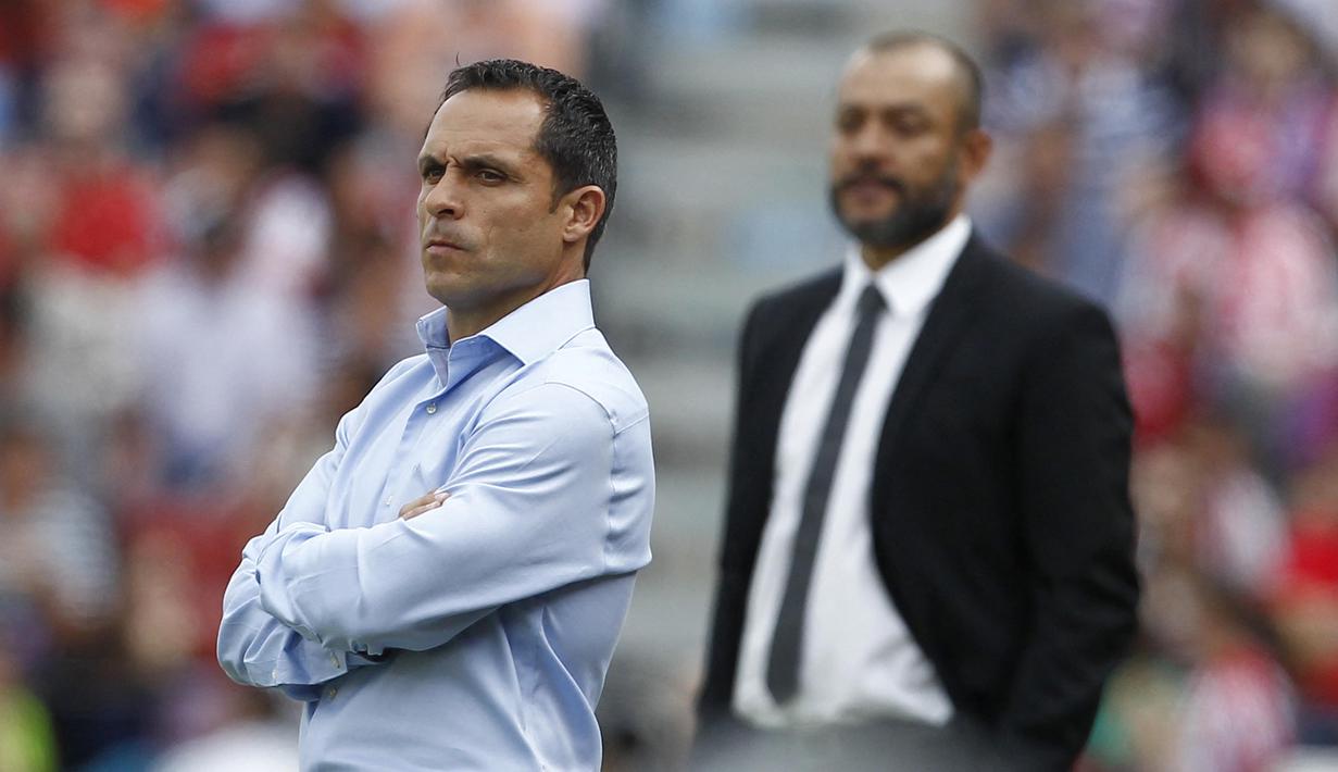 Dilansir dari situs resmi Barcelona, Barjuan akan tampil dalam sesi perkenalan media juga bersama Laporta. Mantan pemain timnas Spanyol itu akan berada di sisi lapangan ketika Barcelona menjalani laga akhir pekan ini melawan Deportivo Alaves. (AFP/Jose Jordan)