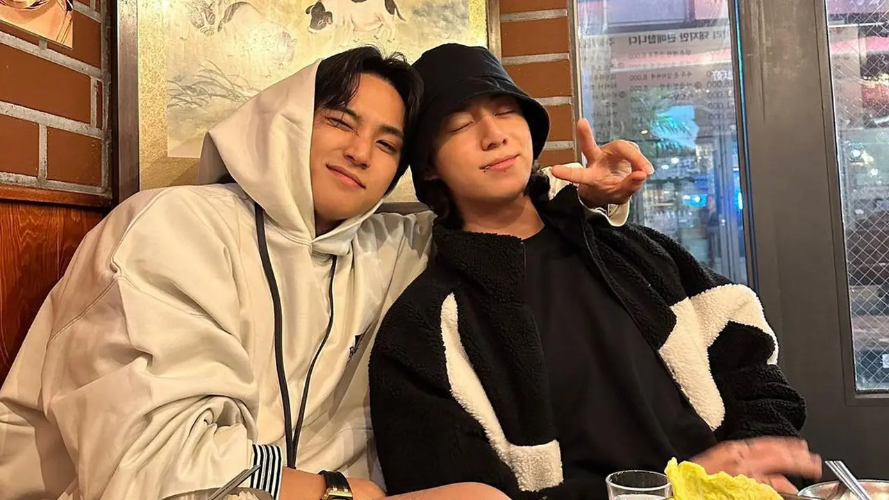 Jungkook BTS dab Mingyu Seventeen. (Instagram/ min9yu_k)