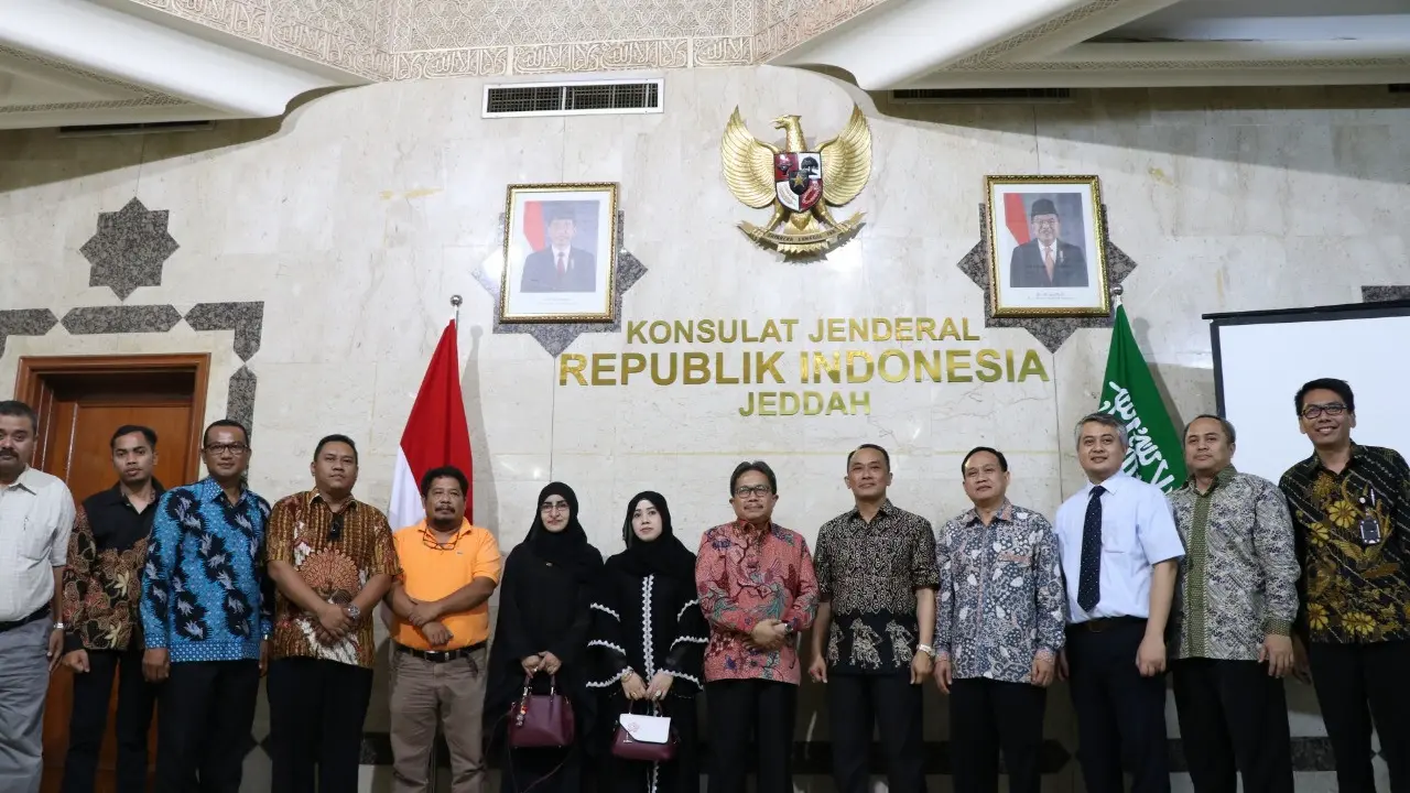 Ditjen Dukcapil Kementerian Dalam Negeri mendata WNI yang ada di Jeddah, Arab Saudi. (dok Ditjen Dukcapil)