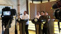 Penyerahan pengelolaan Asset perkara Jiwasraya dan Asabri dari Kejaksaan Agung RI kepada kementerian BUMN&rdquo; yang dilakukan oleh Jaksa Agung Sanitiar Burhanuddin dan Menteri BUMN Erick Thohir. (Tira/Liputan6.com)