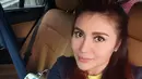 Penyanyi dangdut Chintya Sari telah menyelesaikan pendidikan S3. Chintya Sari yang juga pernah menjadi co-host Bukan Empat Mata bersama Tukul Arwana  menyelesaikan studi S1 di Jurusan Manajemen dan S2 di Komunikasi. Chintya melanjutkan studi S3 di Universitas Padjajaran jurusan Psikologi. [Instagram/chintyasari.msi]