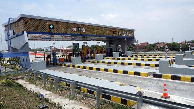 Jalan Tol Solo-Ngawi