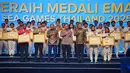 Kapolri Jenderal Listyo Sigit Prabowo memberikan apresiasi atau reward kepada seluruh atlet Polri yang meraih prestasi di ajang Sea Games tahun 2025. (Dok. Humas Polri)