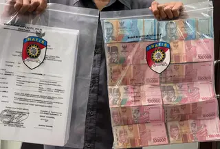 Barang Bukti Korupsi Kepala Desa Karangtengah, Kecamatan Cibadak, Sukabumi (Fira Syahrin/Liputan6.com)