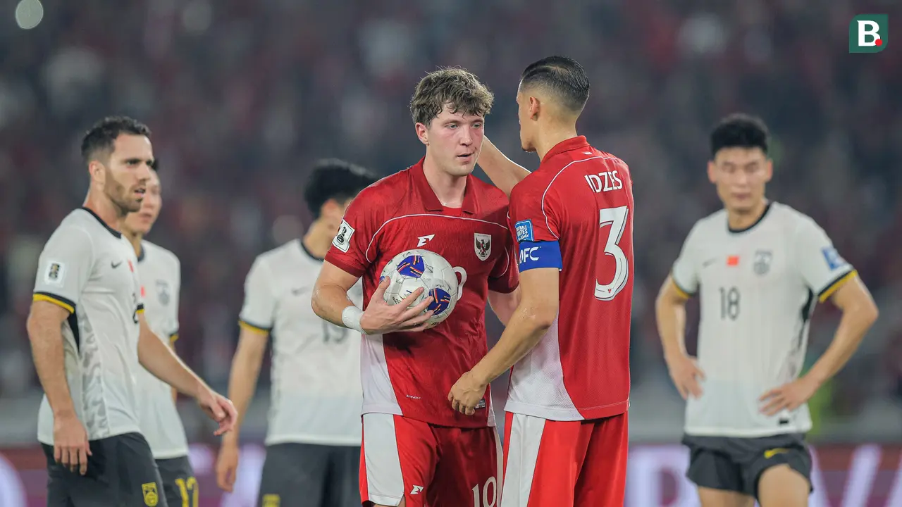 Foto: Momen Cerdas Jay Idzes Atur Penalti untuk Kemenangan Timnas Indonesia atas China di Kualifikasi Piala Dunia 2026
