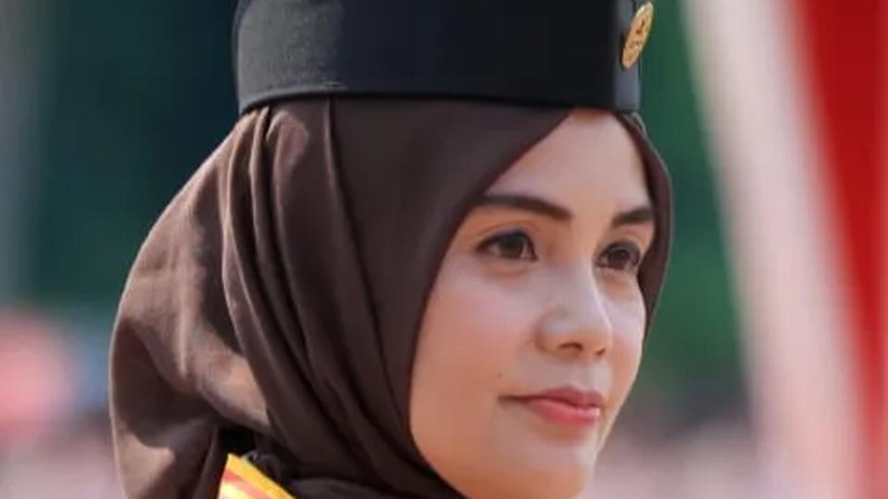 Hadiri Apel Besar Pramuka di Purbalingga, Atikoh Dicegat Siswa SMKN Jateng