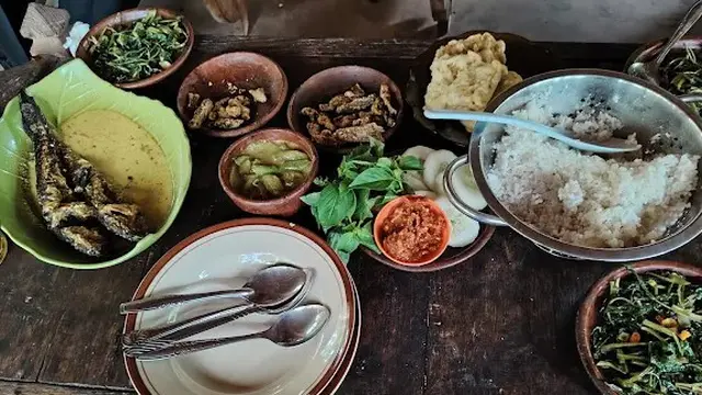 Legokan Ngacar (Tri Puji Pangesti)