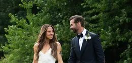 Melanie C, 52, menikah dengan model Australia Chris Dingwall di Lake District, Inggris. (@britishvogue)