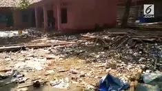 Banjir rob merusak puluhan bangunan di pesisir Pelabuhan Ratu. Banjir setinggi 1,5 meter menggenangi permukiman warga sejak Jumat (27/7) dini hari.